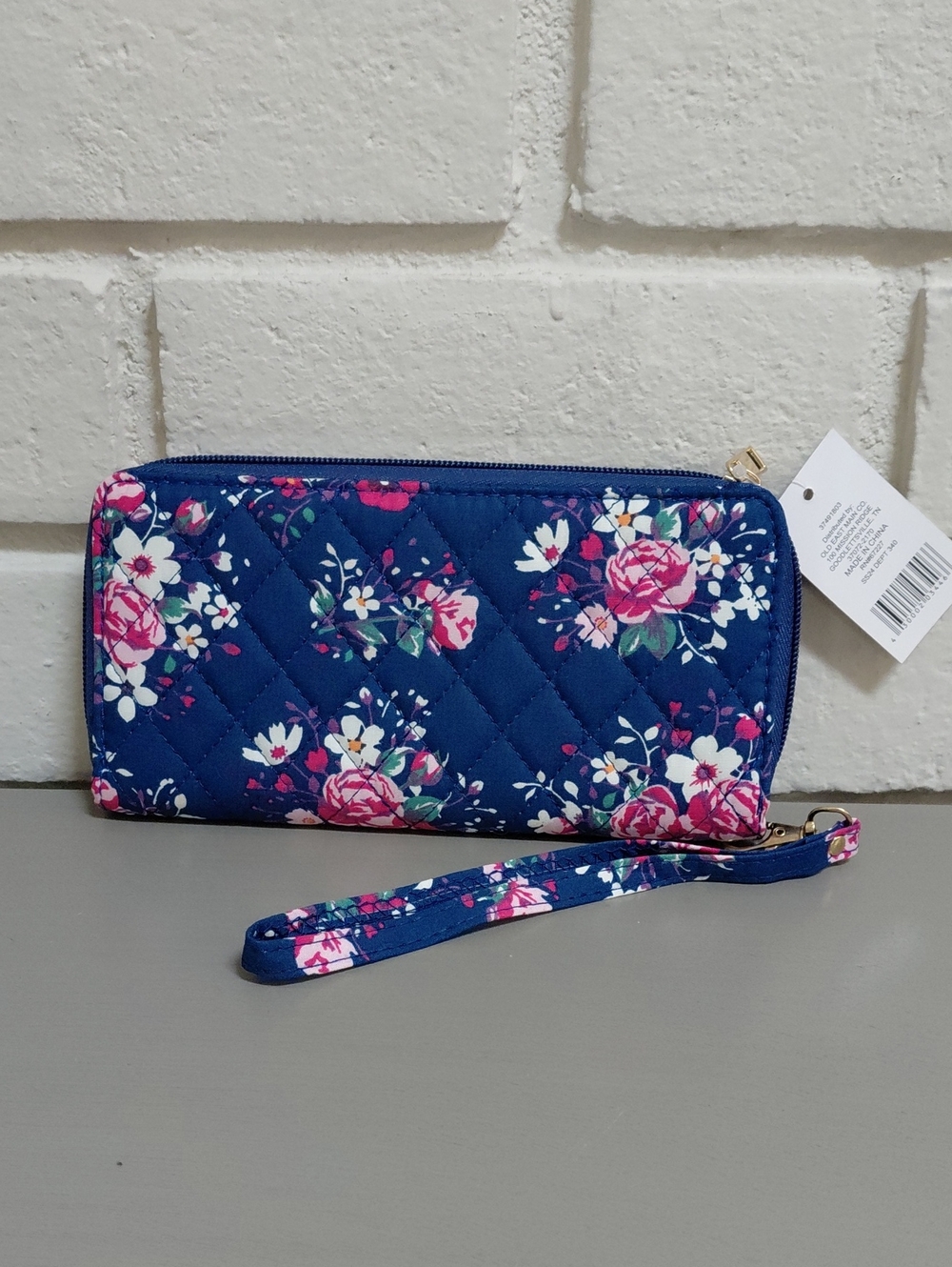 Quilted Blue Multicolor Floral Wristlet Wallet NWT